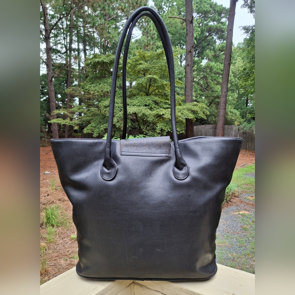 Black Leather Tote Bag - Picture 4 of 16